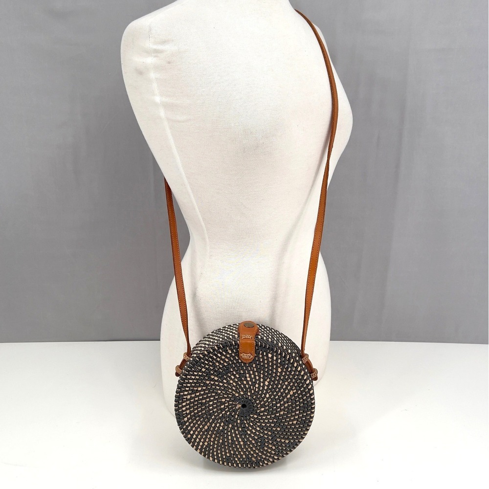 Round Basket Crossbody Bag Handmade Woven Wicker Rattan Spiral Boho